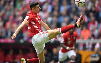 熊猫体育快讯-他的视野覆盖整个球场