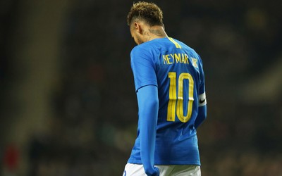 熊猫体育热评-凯拉关键封堵力保胜果