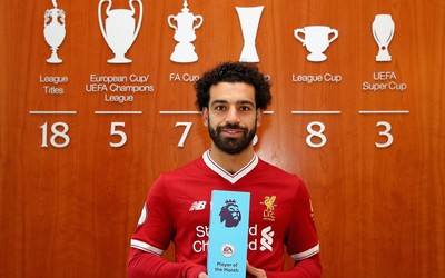 熊猫体育独家-德容被对手铲伤离场