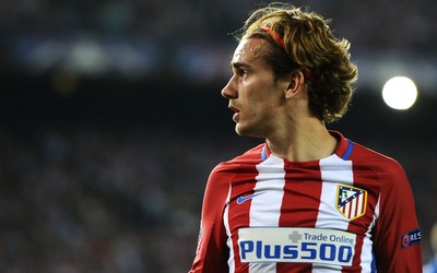 熊猫体育评论-磁卡直言裁判判罚有待商榷